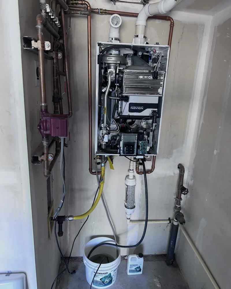 Descaling service on a tankless water heater